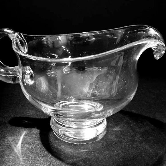 Clear Glass Sauce/Gravy Pitcher/Boat Thick Solid Weight Classic but Modern Lines - Picture 5 of 6